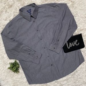 🎉HP🎉 Croft & Barrow Button Down Shirt 💗 Gray & White